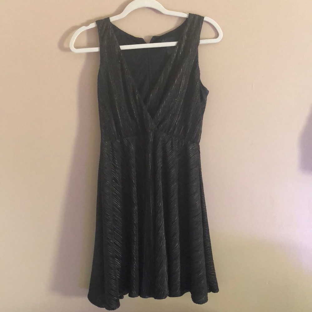 Shimmery sleeveless Dress 👗